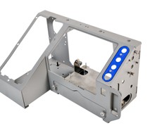 Bauteil mit CNC-gesetzten Verbindungselementen